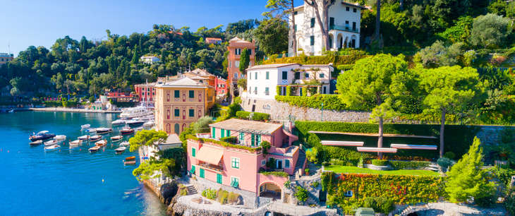 Individuals moving to live in Italy